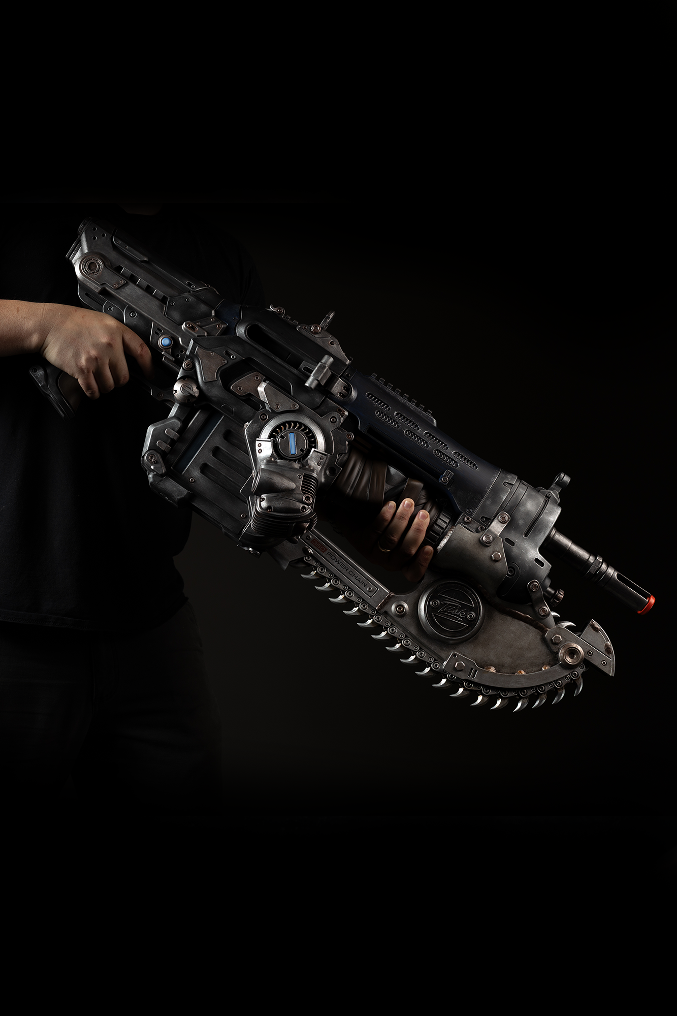 Lancer z Gears of War sa oneskorí. Dorazí až vo februári 2027