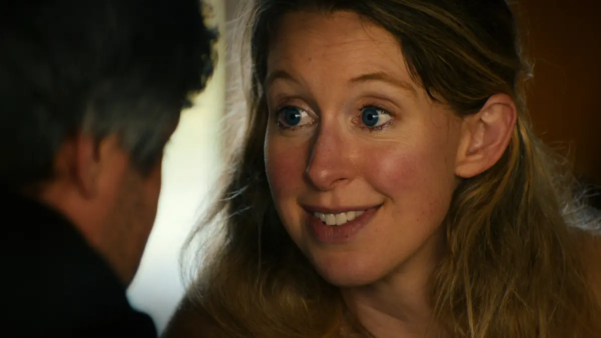 You Can See Everything predstavuje trailer s Elizabeth Holmesovou